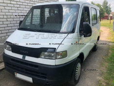 Дефлектор капота