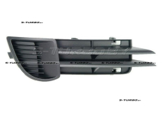 Решетка в бампер (правая) без отв. под противотуманку