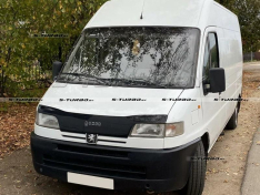 Дефлектор капота