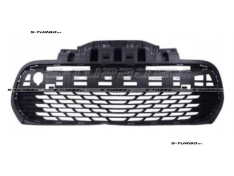 Решетка в бампер (центральная)