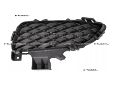 Решетка в бампер (левая) без отв. под противотуманку