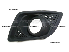 Решетка в бампер (левая) с отв. под противотуманку