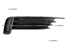 Решетка в бампер (правая) без отв. под противотуманку