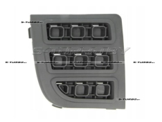 Решетка в бампер (правая) без отв. под противотуманку