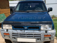 Дефлектор капота