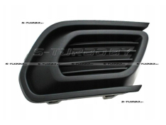 Решетка в бампер (правая) без отв. под противотуманку