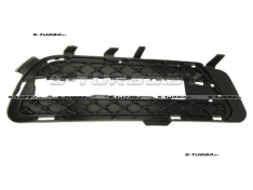 Решетка в бампер (правая) для версий classic / elegance