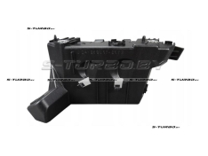 Кронштейн переднего бампера (правый)