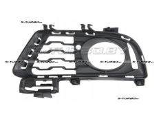 Решетка в бампер (левая) с отв. под противотуманку, для версии m-sport