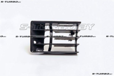 Решетка в бампер (правая) с отв. под противотуманку