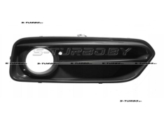 Решетка в бампер (правая) с отв. под противотуманку, для версии sport