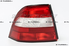 Задний фонарь (левый) с белым поворотом