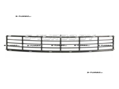 Решетка в бампер (центральная)