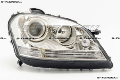 Передняя фара (правая)