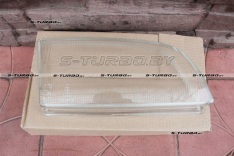 Стекло передней фары (правое)