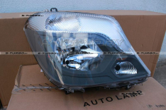 Передняя фара (правая)