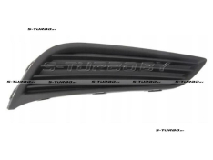 Решетка в бампер (правая) без отв. под противотуманку, 2015-2019