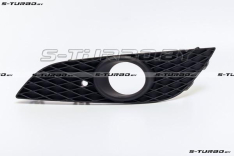 Решетка в бампер (левая) с отв. под противотуманку