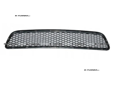 Решетка в бампер (центральная)