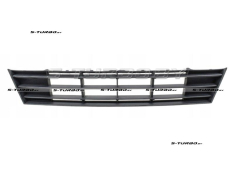 Решетка в бампер (центральная)