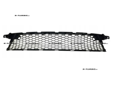Решетка в бампер (центральная)