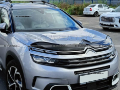 Дефлектор капота