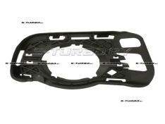 Решетка в бампер (правая) с отв. под противотуманку, с отв. под накладку