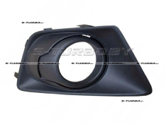 Решетка в бампер (правая) с отв. под противотуманку