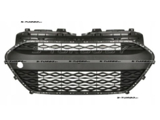 Решетка в бампер (центральная) 2013-2016