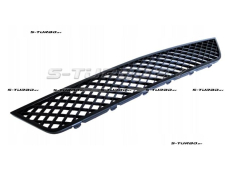 Решетка в бампер (центральная)