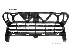 Решетка в бампер (центральная)