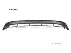 Решетка в бампер (центральная)