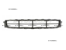 Решетка в бампер (центральная)