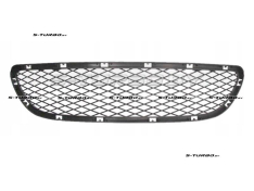 Решетка в бампер (центральная)