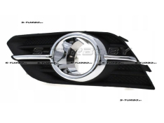 Решетка в бампер (левая) с отв. под противотуманку