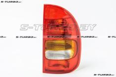 Задний фонарь (правый) красный, с желтым поворотом