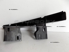 Кронштейн переднего бампера (правый) внутренний
