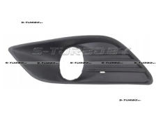 Решетка в бампер (левая) без хром. рамки, c отв. под противотуманку