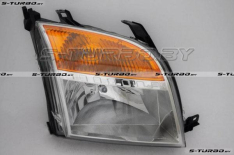 Передняя фара (правая)