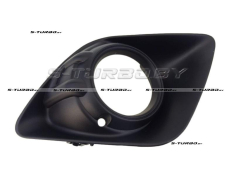 Решетка в бампер (правая) с отв. под противотуманку, для версии sport