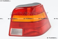 Задний фонарь (правый) желтый указатель поворота