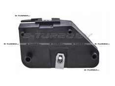 Кронштейн переднего бампера (правый) 2013-2014