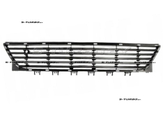 Решетка в бампер (центральная)