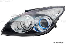 Передняя фара (левая) темная