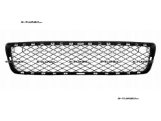 Решетка в бампер (центральная) нижняя