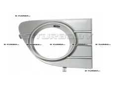 Решетка в бампер (правая) грунтованная, с отв. под противотуманку
