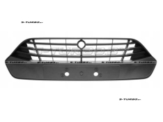 Решетка в бампер (центральная) верхняя