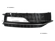 Решетка в бампер (правая) с отв. под противотуманку, для версии s-line