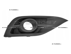 Решетка в бампер (правая) с отв. под противотуманку