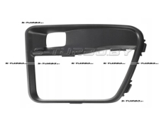 Решетка в бампер (левая) с отв. под противотуманку